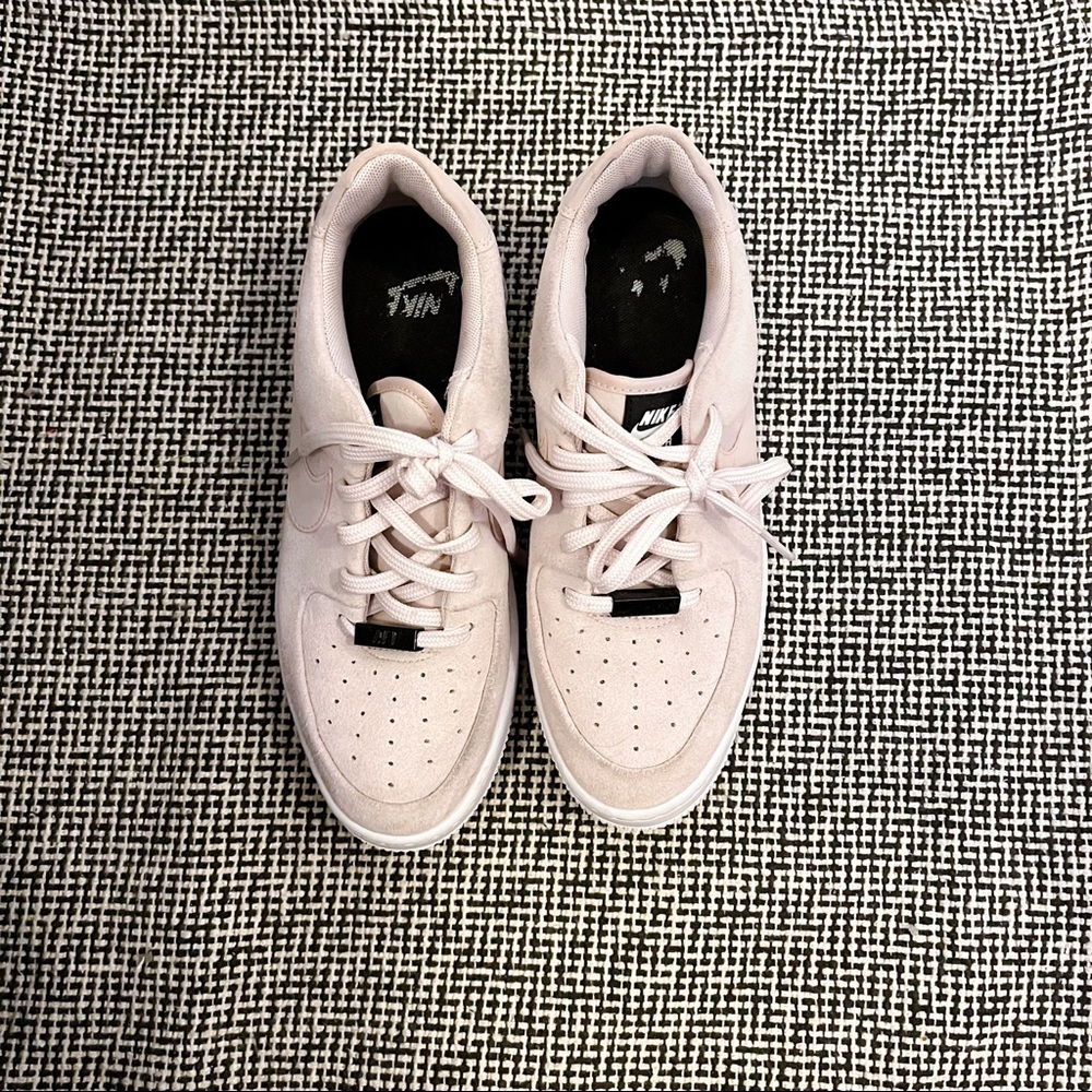 Nike Sage Low Light Pink Suede